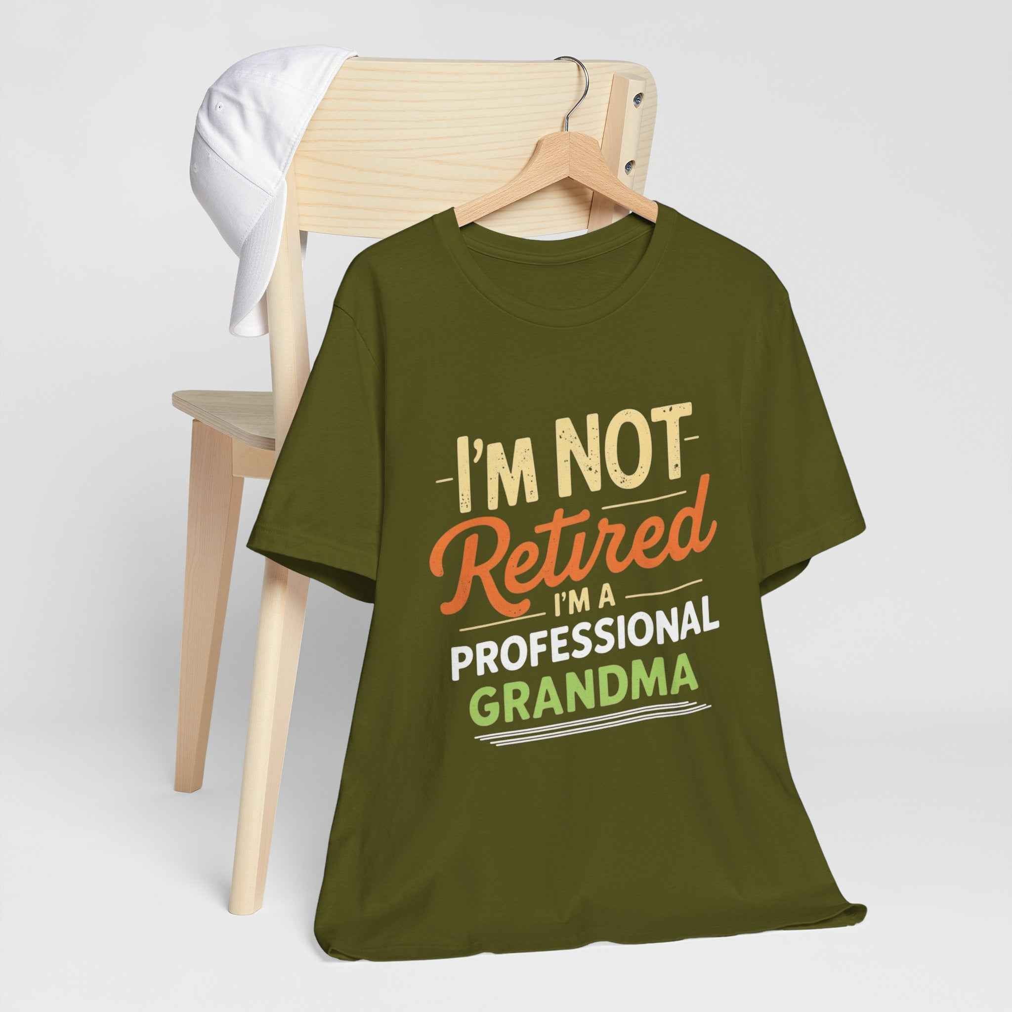 Professional Grandma T-Shirt - I'm Not Retired I'm a Professional Grandma Gift